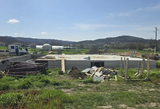 Строителство на къща във Варна, Долище