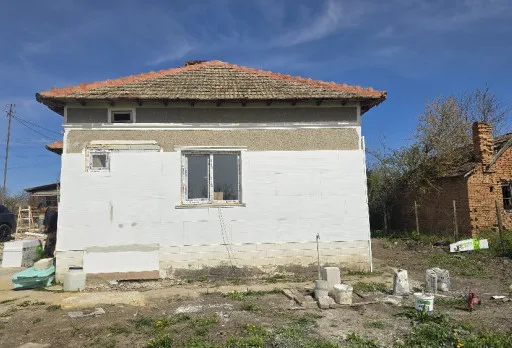 Основен ремонт на къща до Балчик