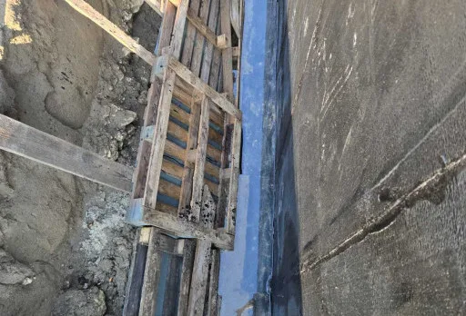 Bau eines Holzbauhauses in der Nähe von Varna