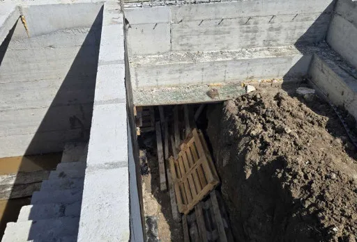 Bau eines Holzbauhauses in der Nähe von Varna