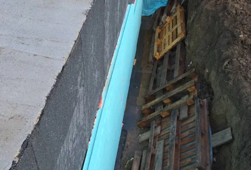 Bau eines Holzbauhauses in der Nähe von Varna