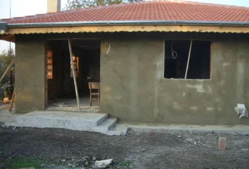 Bau- und Reparaturarbeiten an einem Haus in der Nähe von Balchik