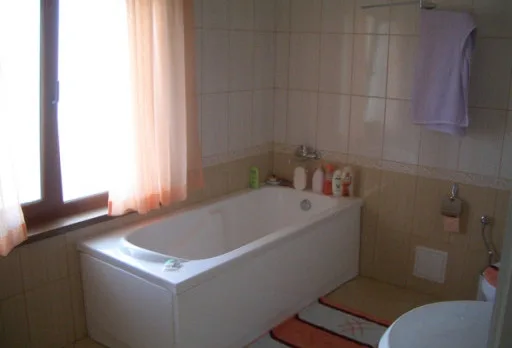 Bau- und Reparaturarbeiten an einem Haus in der Nähe von Balchik