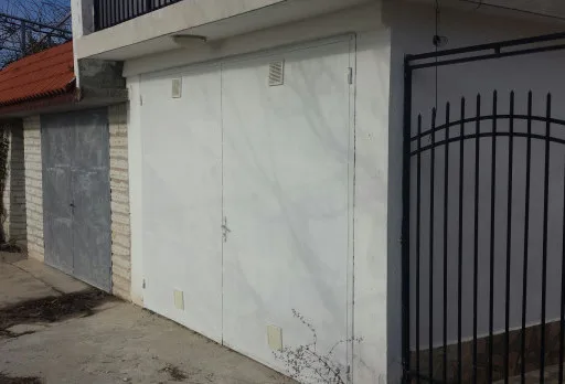 Repair of a perimeter wall and a house in Albena