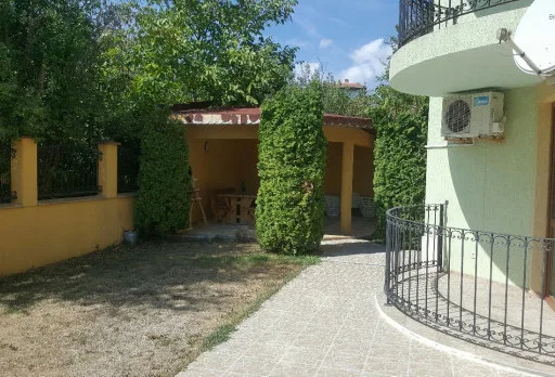 Строително-ремонтни работи по комплекс в Балчик