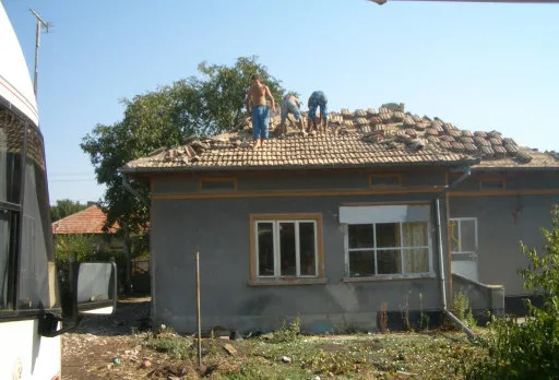 Bau- und Reparaturarbeiten an einem Haus in der Nähe von Balchik