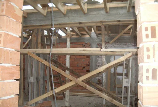 Bau- und Reparaturarbeiten an einem Haus in der Nähe von Balchik