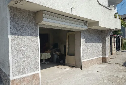Reparaturarbeiten an einem Haus in Dobrich
