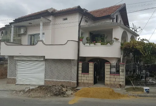 Reparaturarbeiten an einem Haus in Dobrich