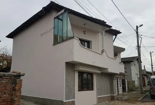 Reparaturarbeiten an einem Haus in Dobrich