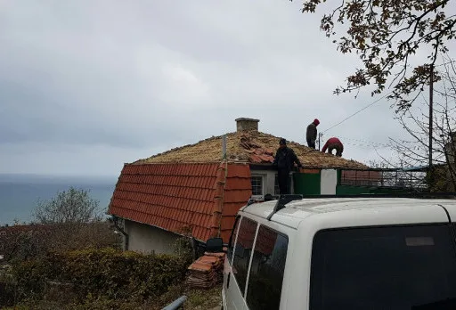 Ремонт на покрив до Варна