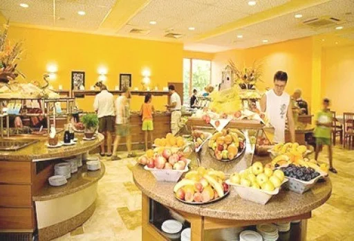 Строителство на хотел в Албена