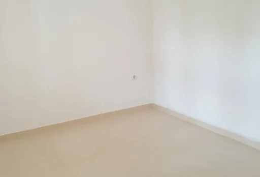 Bau- und Reparaturarbeiten an einem Haus bei Krapets