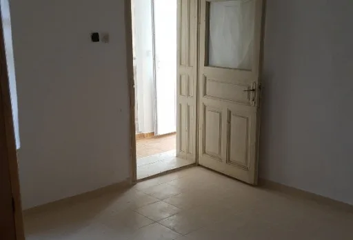 Bau- und Reparaturarbeiten an einem Haus bei Krapets