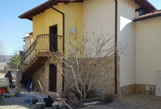 Строителство, реконструкция и ремонт на къща до Албена