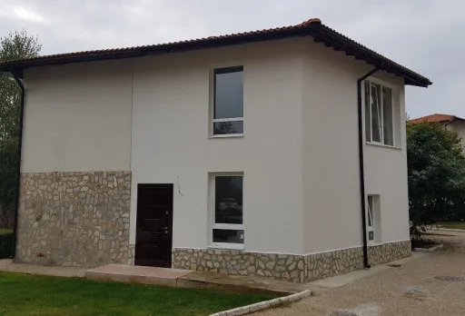 Строителство, реконструкция и ремонт на къща до Албена