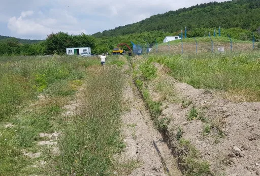 Изграждане на трасе за захранващ ел. кабел в с. Рогачево