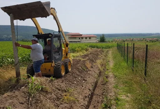 Изграждане на трасе за захранващ ел. кабел в с. Рогачево