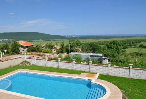 Строителство на басейн в Балчик, с. Рогачево