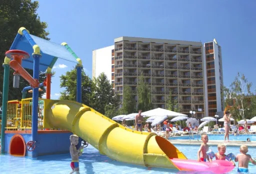 Строителство на хотел в Албена