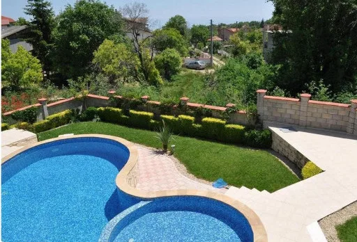 Строителство на басейн в Балчик