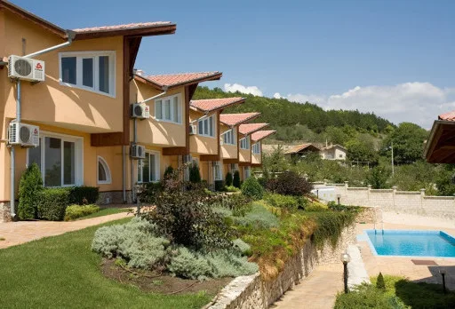 Строителство на басейн в Балчик, с. Рогачево