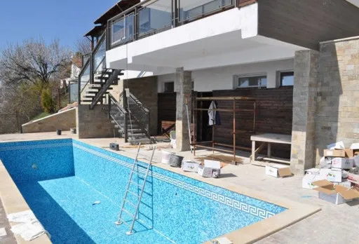 Строителство на басейн в Балчик