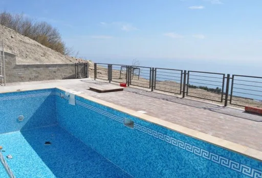 Строителство на басейн в Балчик