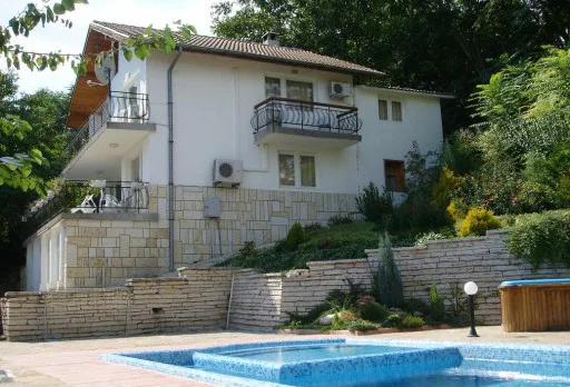 Строителство на басейн в Балчик