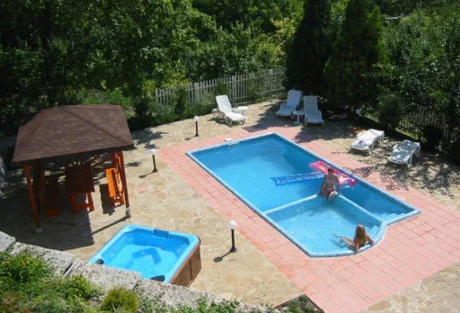 Строителство на басейн в Балчик