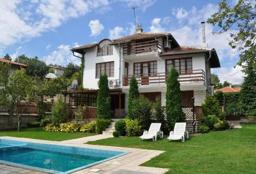 Строителство на басейн в Балчик