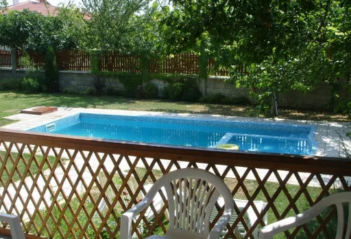 Строителство на басейн в Балчик