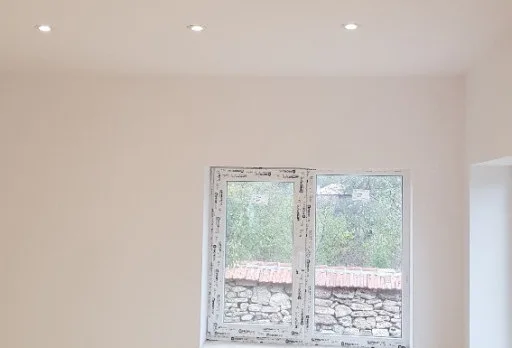 Bau- und Reparaturarbeiten an einem Haus in der Nähe von Durankulak