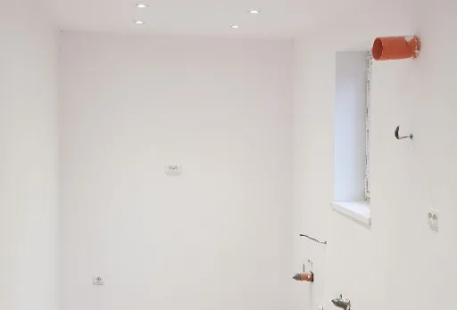 Bau- und Reparaturarbeiten an einem Haus in der Nähe von Durankulak