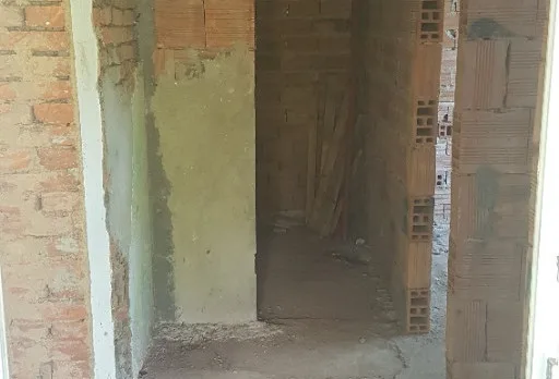 Reparaturarbeiten an einem Haus in der Region Balchik