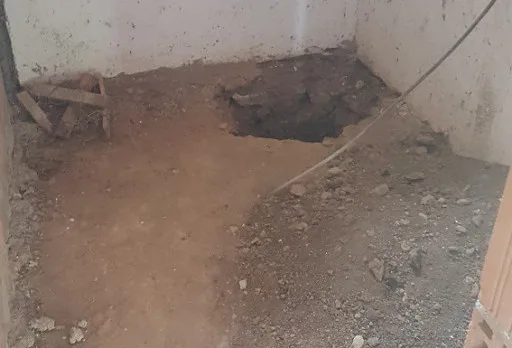 Reparaturarbeiten an einem Haus in der Region Balchik