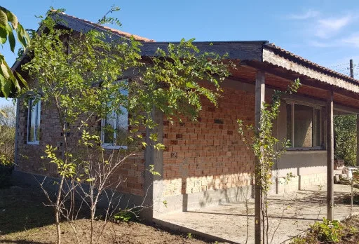 Reparaturarbeiten an einem Haus in der Region Balchik