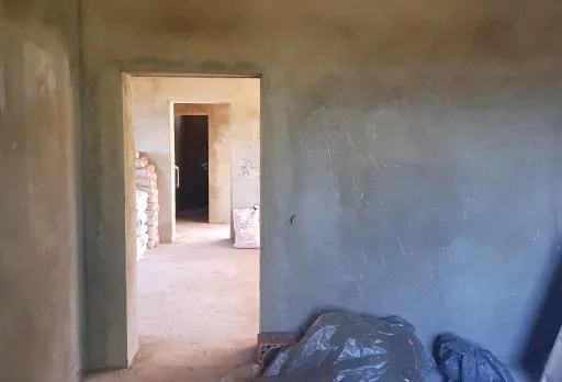 Reparaturarbeiten an einem Haus in der Region Balchik