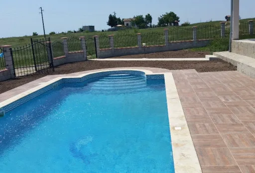 Строителство на басейн в Каварна