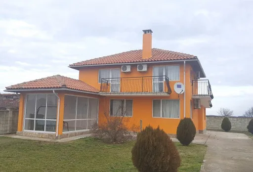 Пребоядисване на фасада и СРР в с. Соколово, Балчик