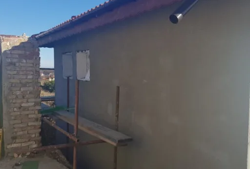 Поставяне на топлоизолация на къща до Варна