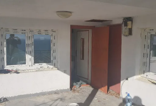 Поставяне на топлоизолация на къща до Варна