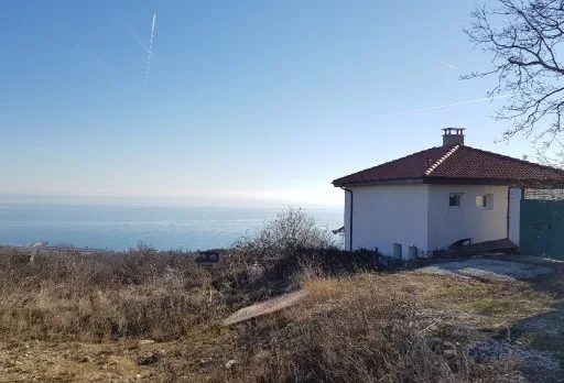 Поставяне на топлоизолация на къща до Варна
