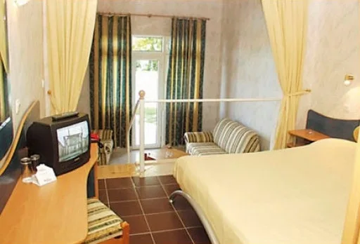 Bau- und Reparaturarbeiten an einem Hotel in Golden Sands