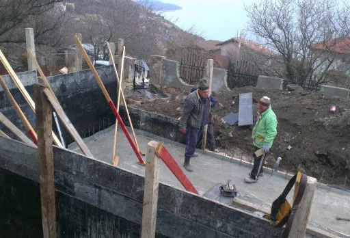 Строителство на басейн в Балчик