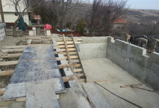 Строителство на басейн в Балчик