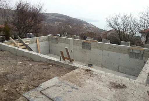 Строителство на басейн в Балчик