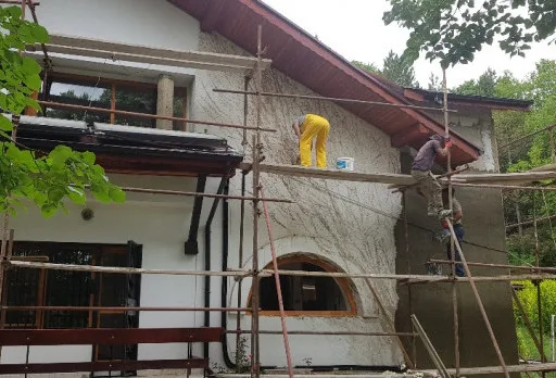 Wiederaufbau und Erweiterung einer Hütte bei Albena