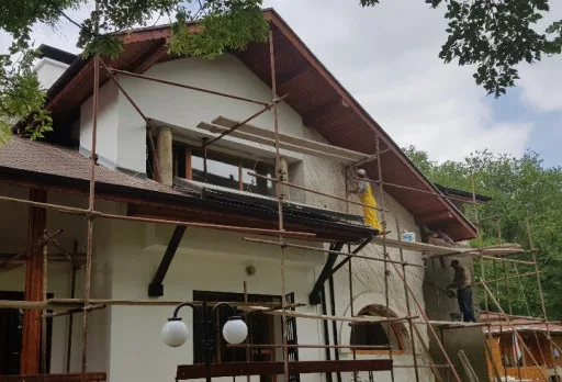 Wiederaufbau und Erweiterung einer Hütte bei Albena