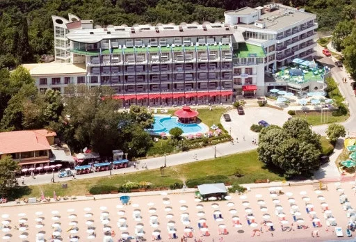 Bau- und Reparaturarbeiten an einem Hotel in Golden Sands